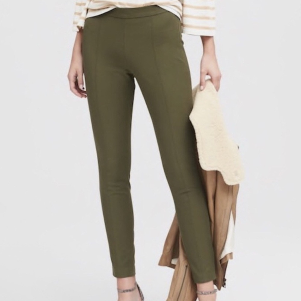 Banana Republic Devon Pants Mistletoe Green